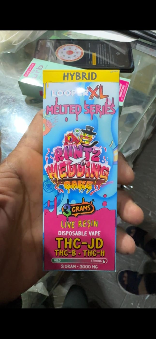 Looper Melted Series Wedding Cake in Pakistan